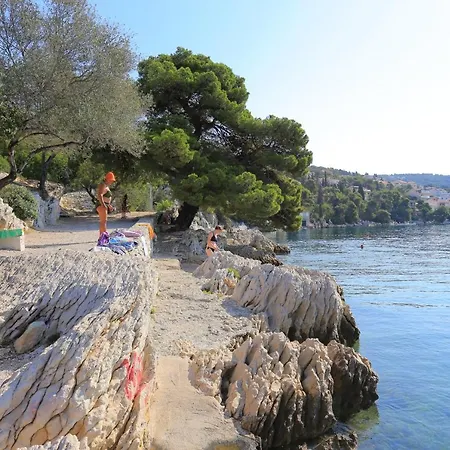 Apartment By The Sea - 15517 *
